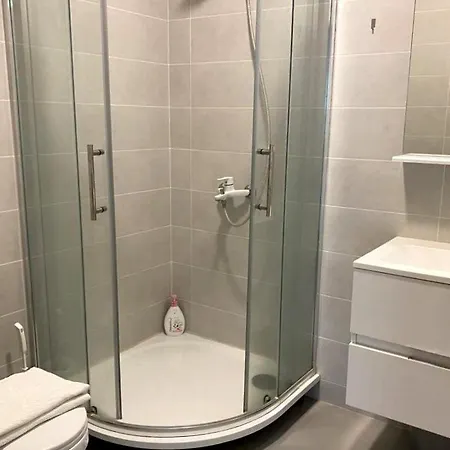 Apartamento Compacte Studio Met Moderne Renovatie